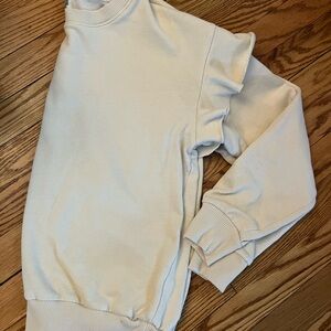 Aerie Off-White Ribbed Sweatshirt with Ruffles